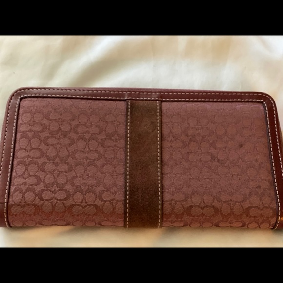 Coach Wallet - Picture 2 of 4